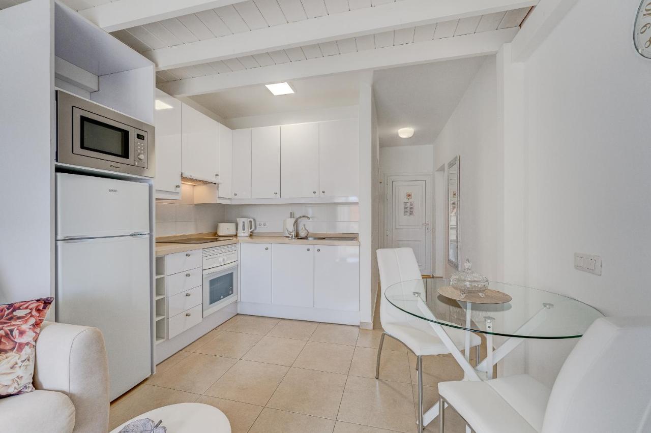 Yucca Park Apartment Адехе Экстерьер фото